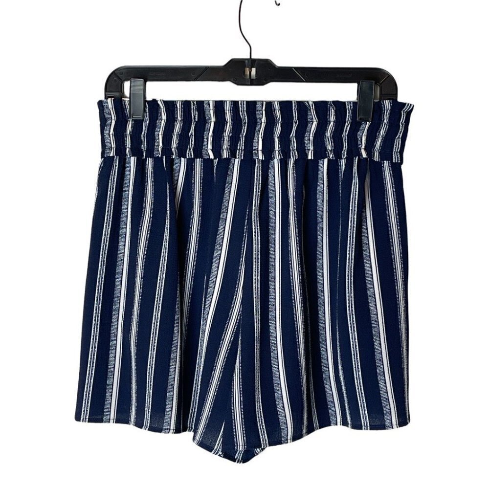 Waverly Grey Violet Shorts Women Large Blue White Striped Elastic Waist NWT - Picture 4 of 10